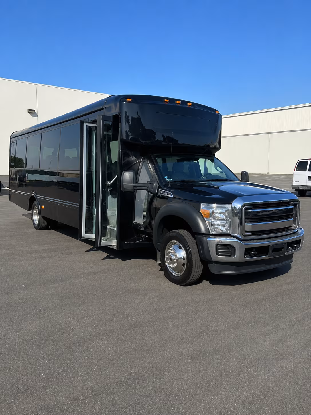 beaverton party bus rental 2