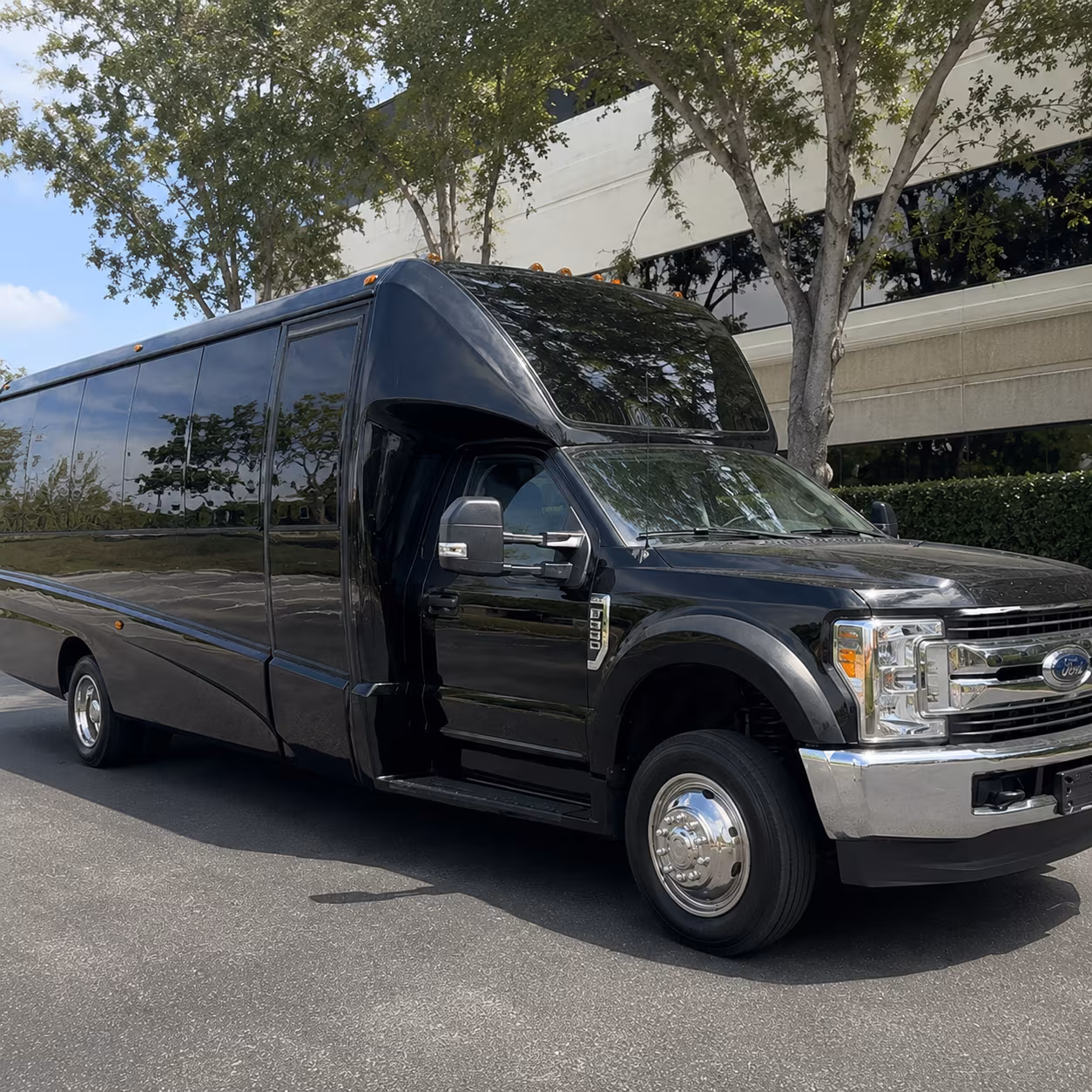 beaverton quinceanera sweet 16 party bus rental