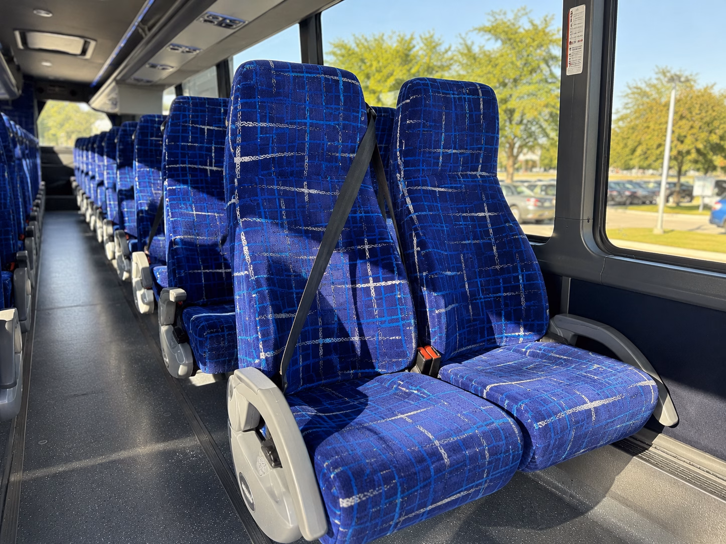 buses for vineyard weddings at ponzi vineyards and helvetia winery