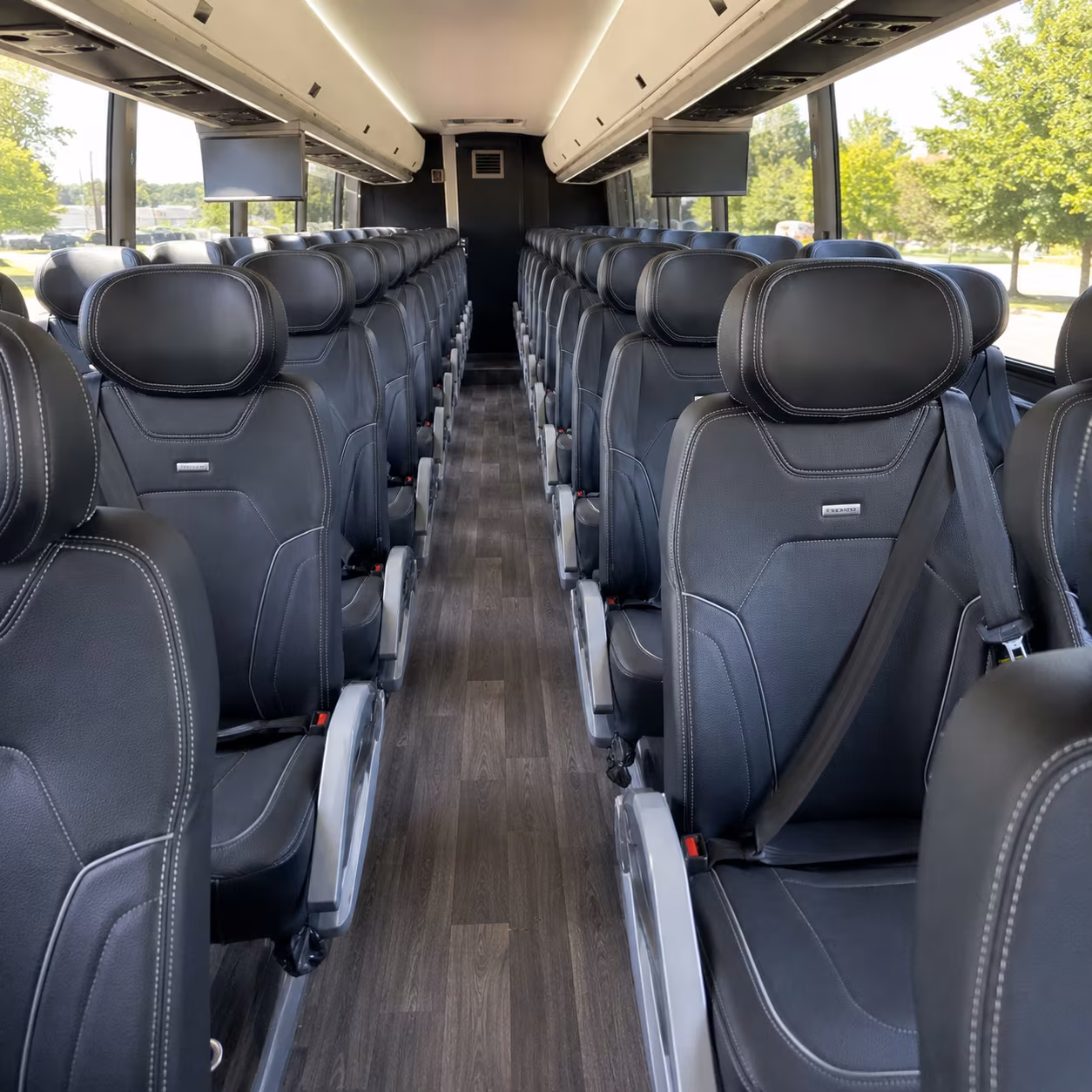 charter buses for portland art museum and oregon historical society field trips