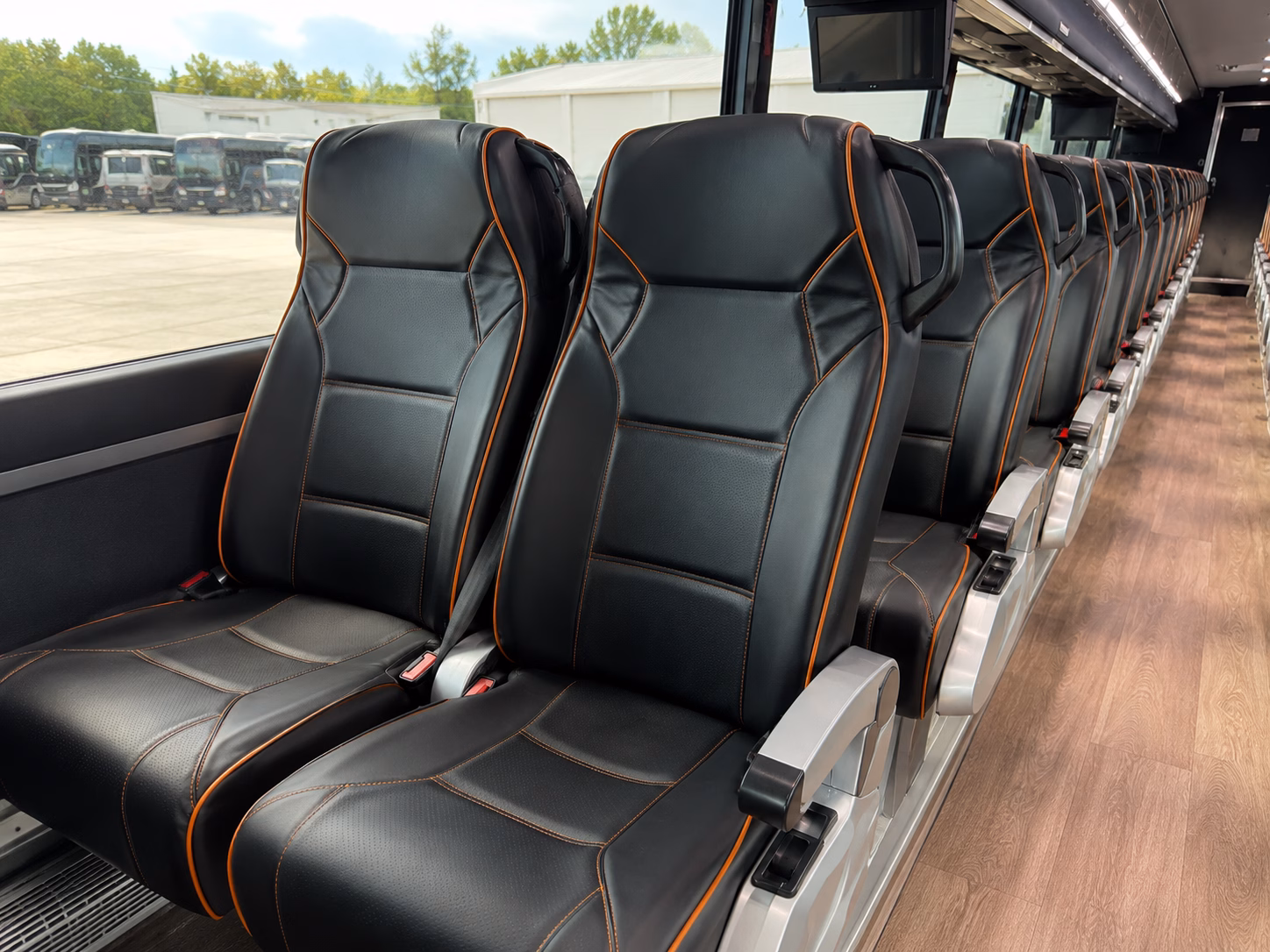 long distance buses to seattle seahawks and sounders games
